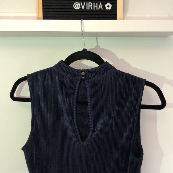 GUESS Tie neck Navy blue top - Picture 5 of 13